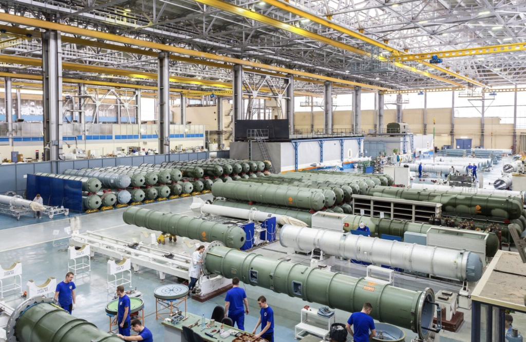 Юридичне обслуговування підприємств оборонного сектору: правовий супровід виробництва та постачання оборонних ресурсів